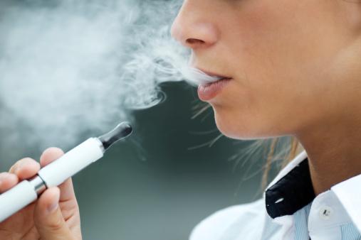 E-cigarete su opasne za trudnice kao i običan duvan